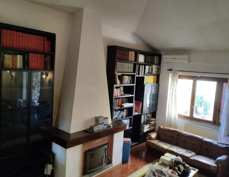 casa indipendente in vendita a Manziana