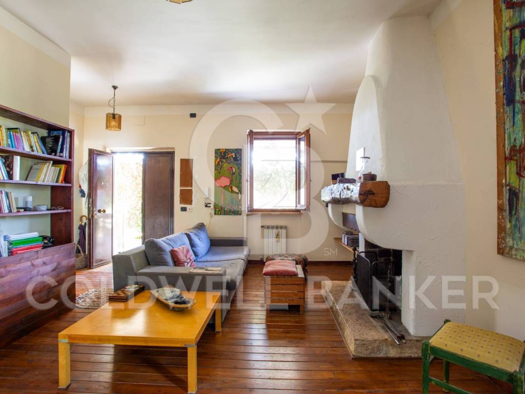 casa indipendente in vendita a Manziana