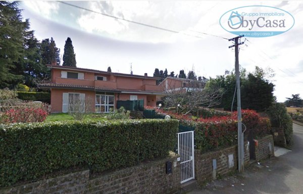 casa indipendente in vendita a Manziana