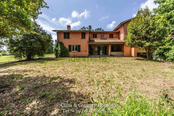 casa indipendente in vendita a Manziana