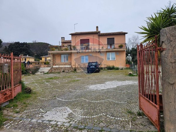 bivano in vendita a Manziana