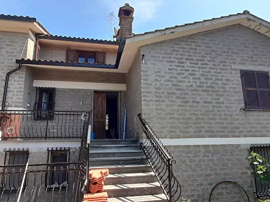 casa indipendente in vendita a Manziana