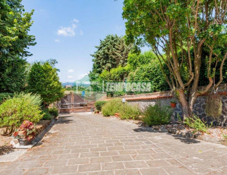 casa indipendente in vendita a Manziana