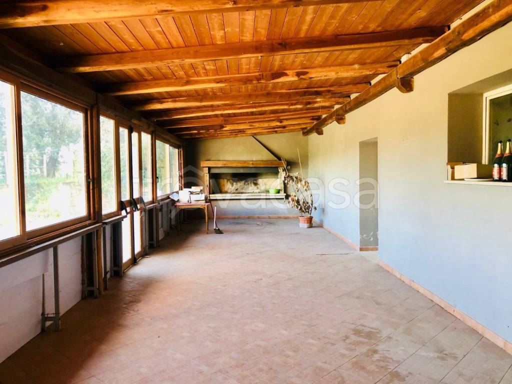 negozio in vendita a Manziana