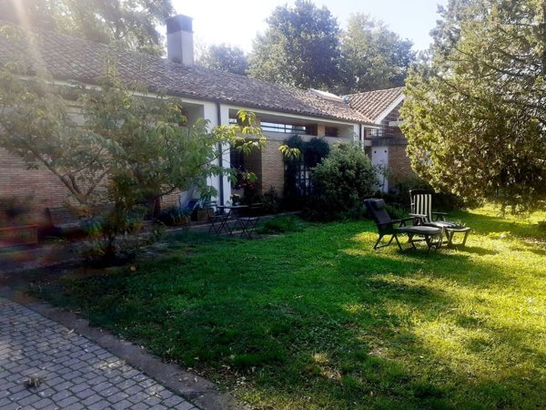 casa indipendente in vendita a Manziana