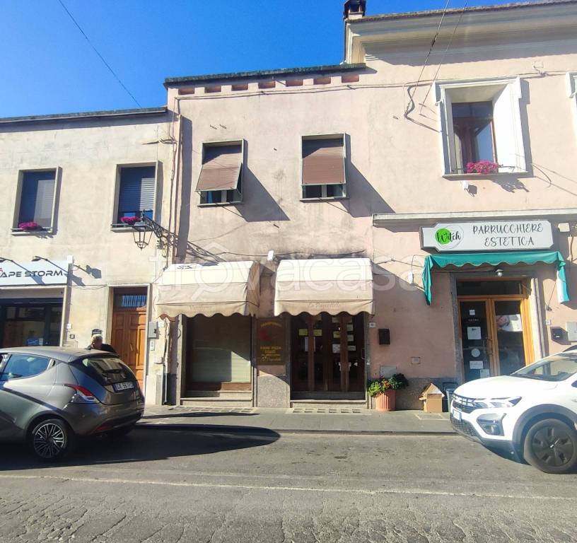 negozio in vendita a Manziana