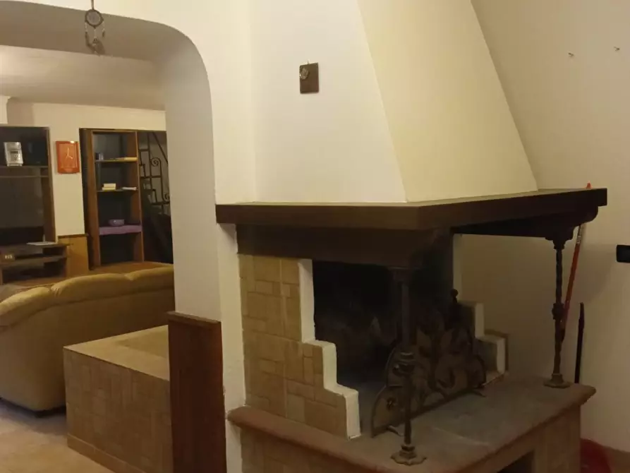 casa indipendente in vendita a Manziana