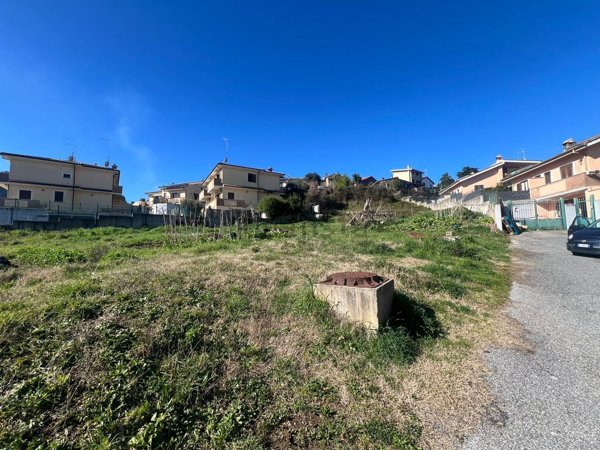 terreno edificabile in vendita a Manziana in zona Quadroni