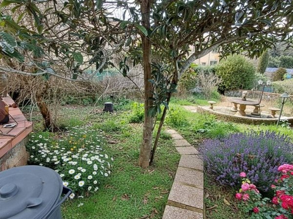 casa indipendente in vendita a Manziana