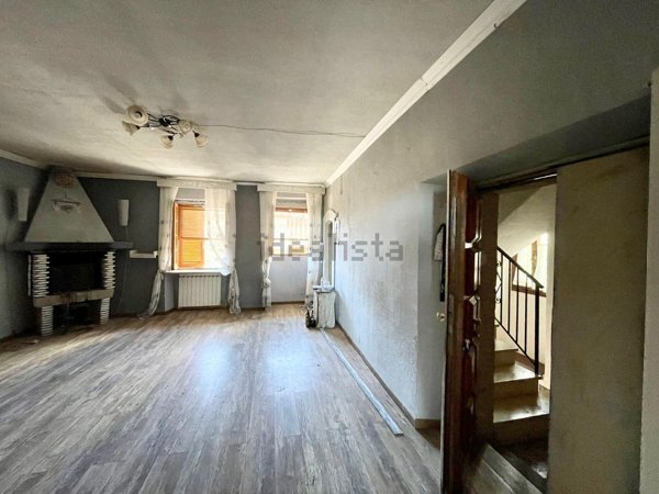 appartamento in vendita a Manziana in zona Quadroni