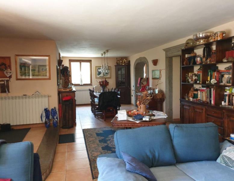 casa indipendente in vendita a Manziana in zona Quadroni