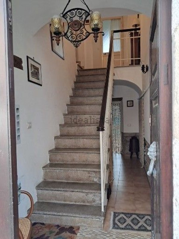 casa indipendente in vendita a Manziana in zona Quadroni