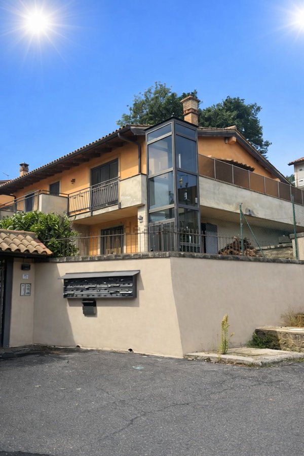 casa indipendente in vendita a Manziana