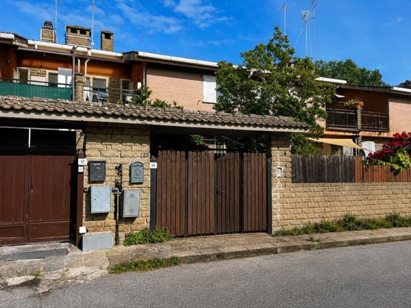 appartamento in vendita a Manziana