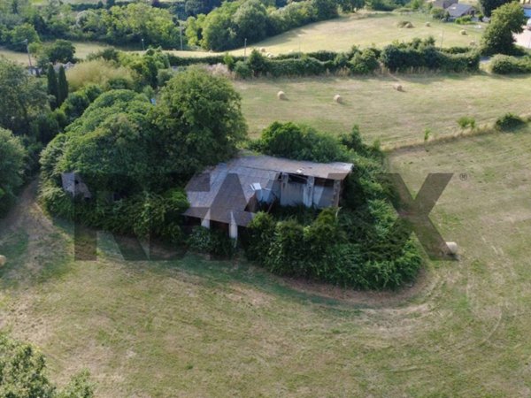 casa indipendente in vendita a Manziana in zona Quadroni