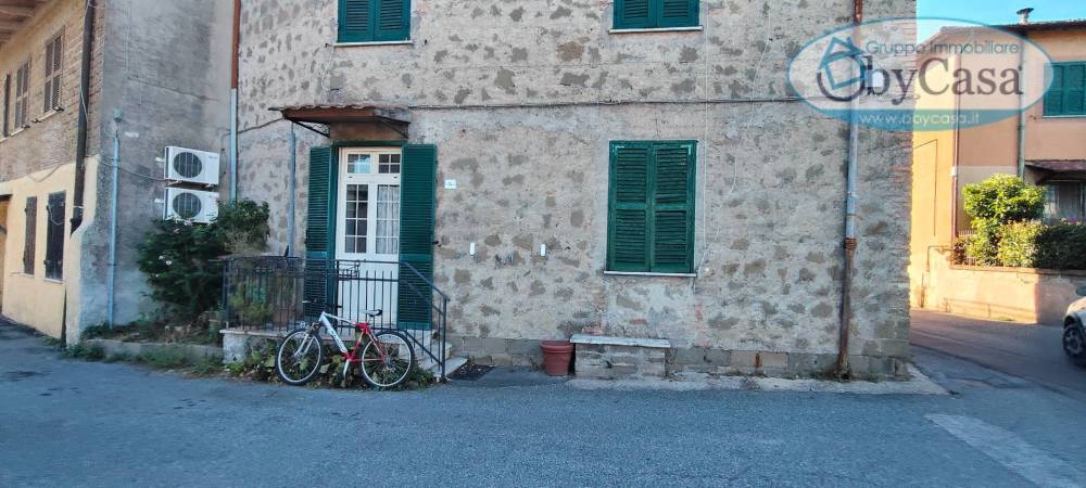 appartamento in vendita a Manziana in zona Quadroni