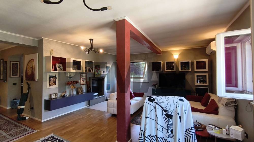 casa indipendente in vendita a Manziana