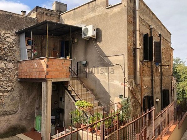 casa semindipendente in vendita a Marcellina