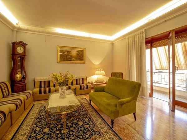 intera palazzina in vendita a Marcellina