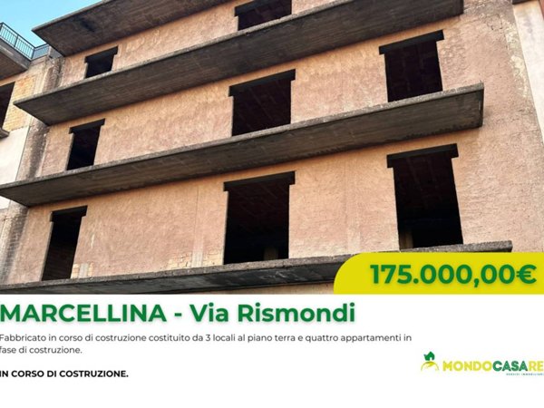 intera palazzina in vendita a Marcellina