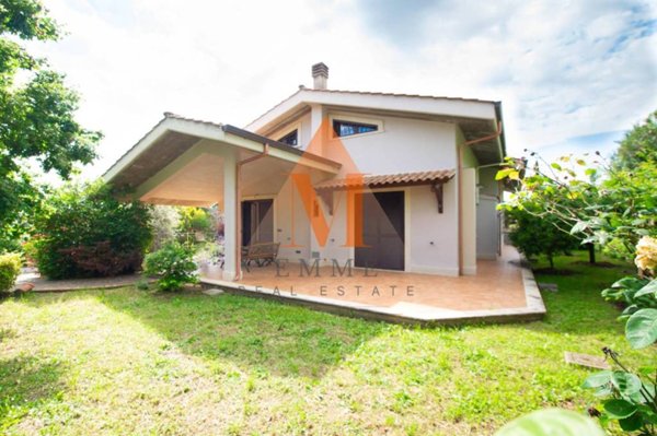 casa indipendente in vendita a Marcellina