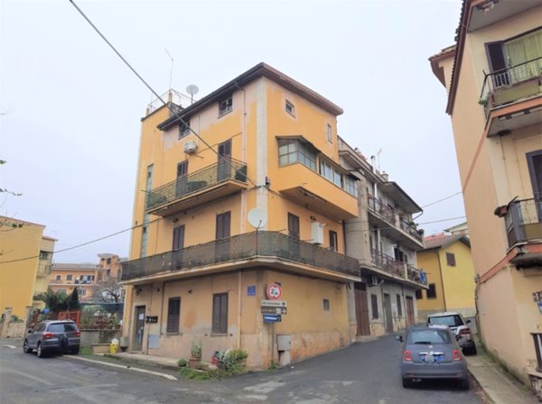 casa indipendente in vendita a Marcellina