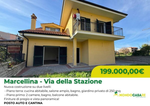 casa indipendente in vendita a Marcellina