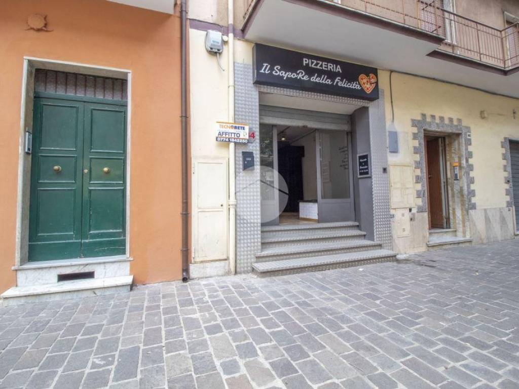 negozio in vendita a Marcellina