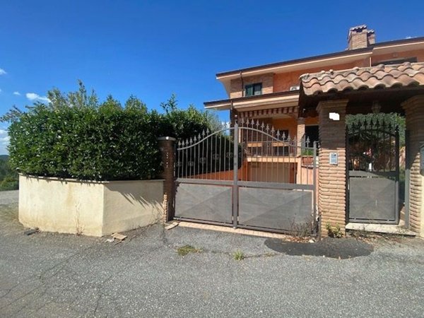 appartamento in vendita a Marcellina