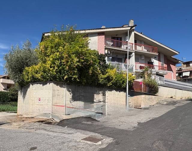 appartamento in vendita a Marcellina