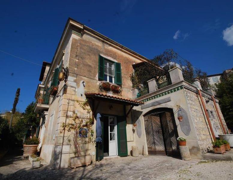 casa indipendente in vendita a Marcellina