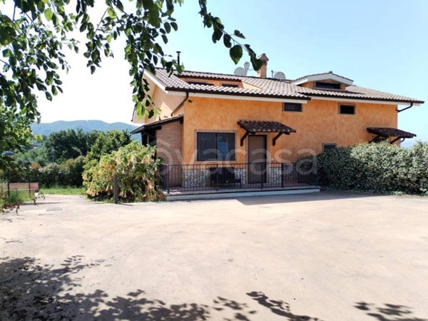 casa indipendente in vendita a Marcellina