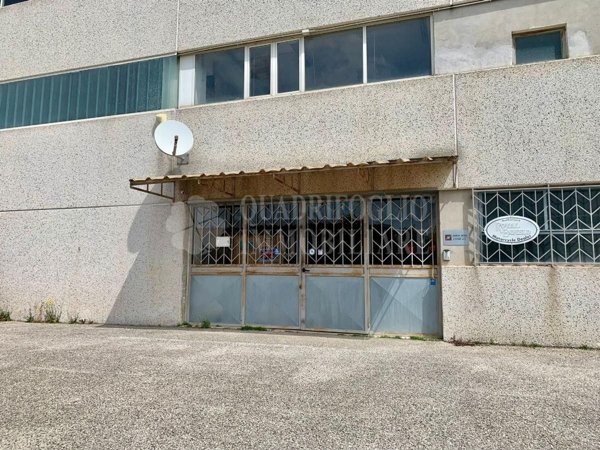 ufficio in vendita a Marcellina