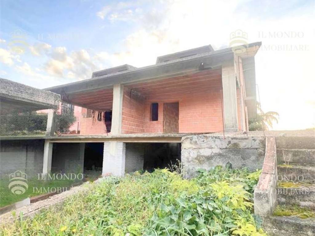 casa indipendente in vendita a Marcellina