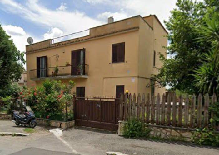 casa indipendente in vendita a Marcellina