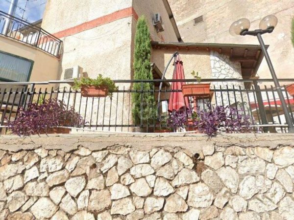 negozio in vendita a Marcellina