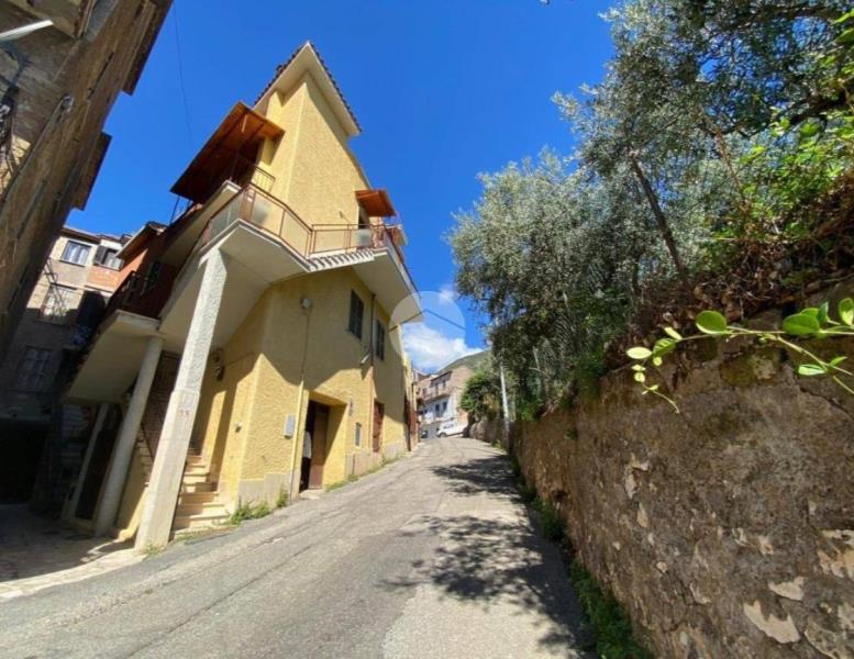 appartamento in vendita a Marcellina