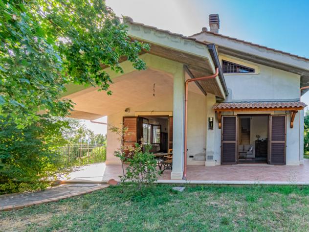 casa indipendente in vendita a Marcellina