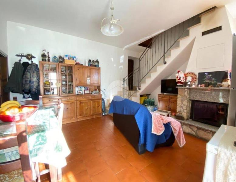 casa indipendente in vendita a Marcellina