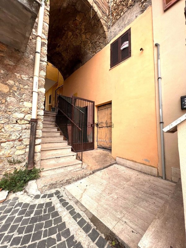 appartamento in vendita a Marcellina