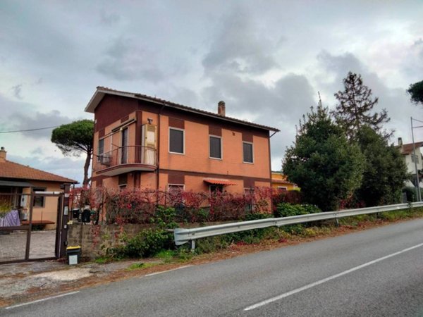 appartamento in vendita a Marino in zona Due Santi