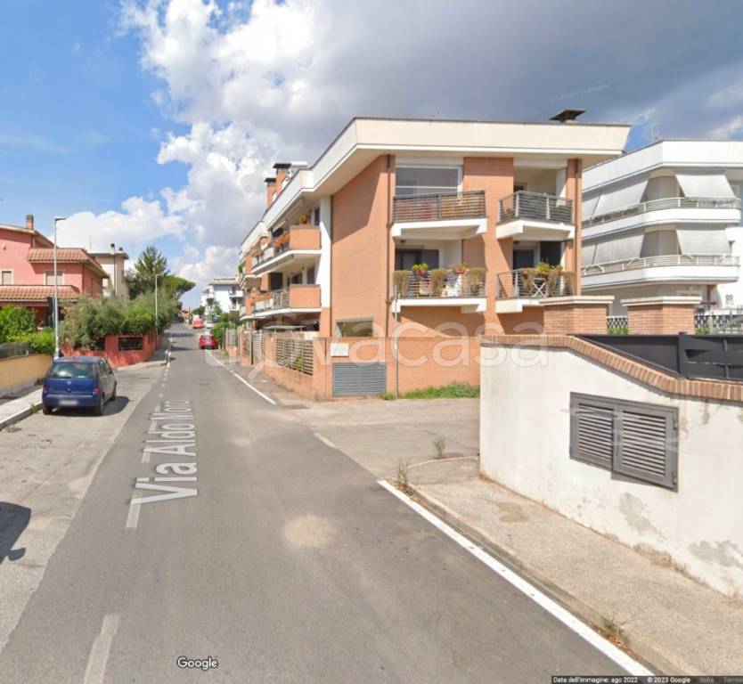 appartamento in vendita a Marino in zona Poggio delle Mole