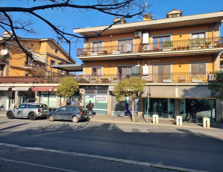 appartamento in vendita a Marino in zona Santa Maria delle Mole