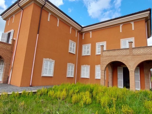 casa indipendente in vendita a Marino in zona Frattocchie