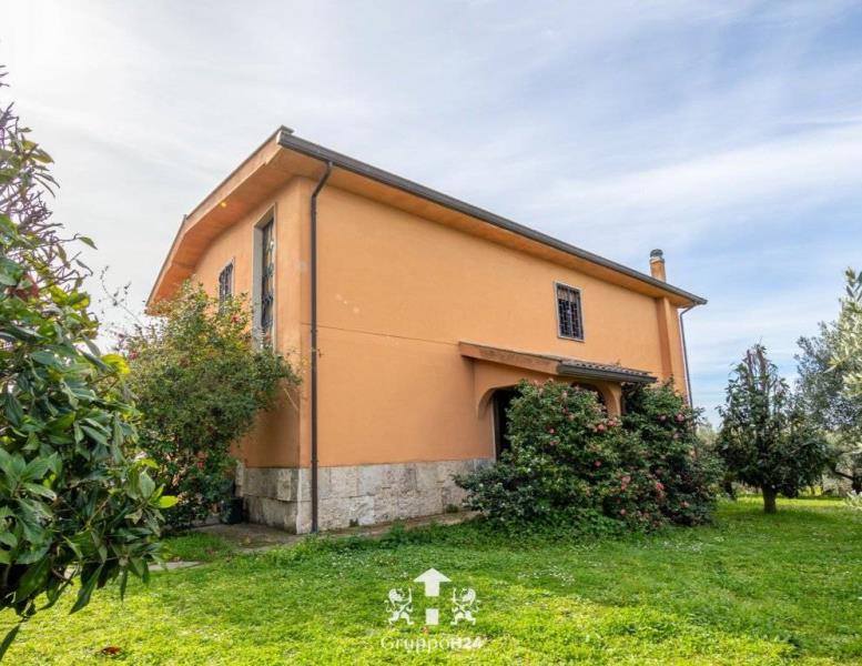 casa indipendente in vendita a Marino