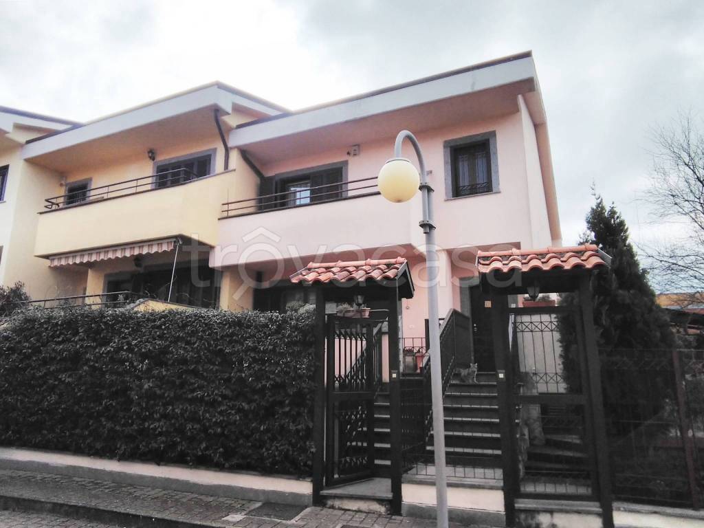 appartamento in vendita a Marino in zona Castelluccia