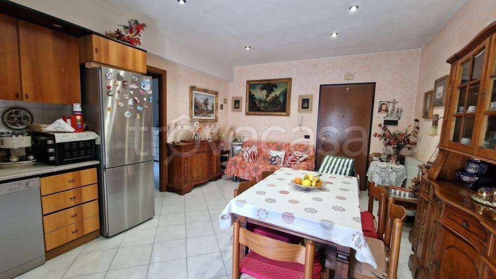 appartamento in vendita a Marino in zona Cava dei Selci