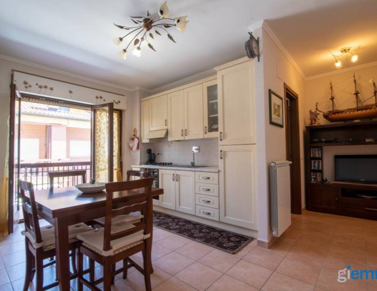 appartamento in vendita a Marino in zona Cava dei Selci