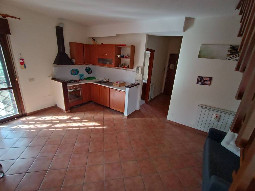appartamento in vendita a Marino in zona Poggio delle Mole