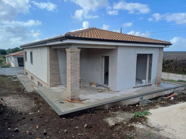 casa indipendente in vendita a Marino in zona Poggio delle Mole